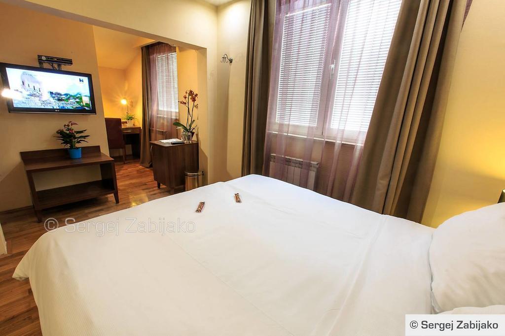 Hotel M Подгорица Номер фото