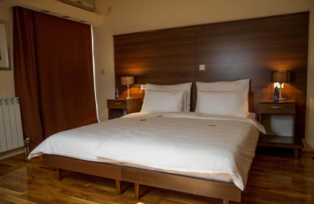 Hotel M Подгорица Экстерьер фото