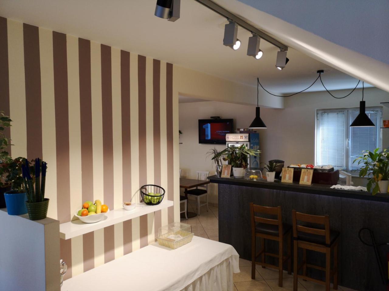 Hotel M Подгорица Экстерьер фото