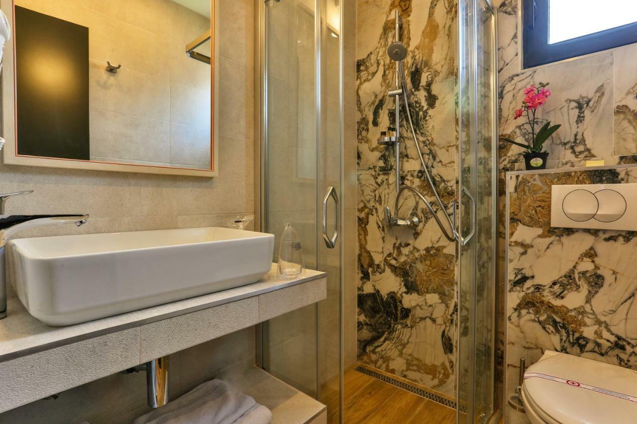 Hotel M Подгорица Экстерьер фото