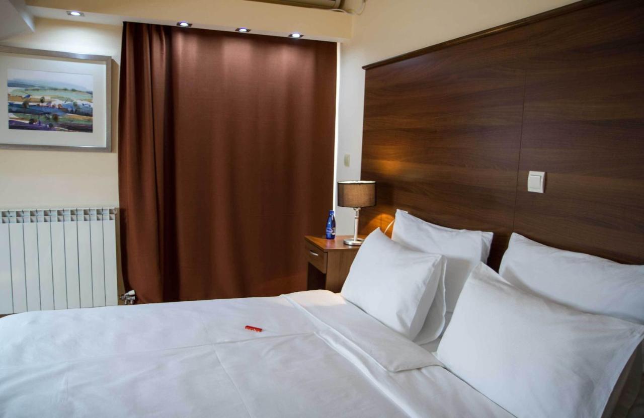 Hotel M Подгорица Номер фото